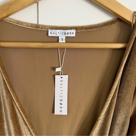 BALTIC BORN Meghan Gold Velvet Wrap Maxi Dress - Picture 9 of 11